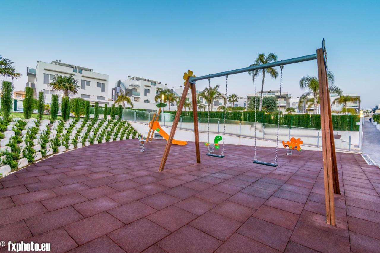Eluxuria Sunny Villa Torrevieja Exterior photo