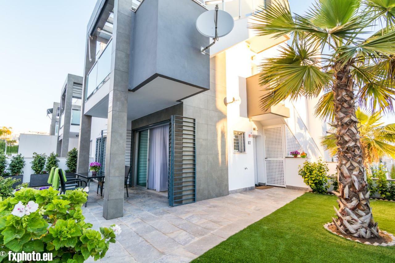 Eluxuria Sunny Villa Torrevieja Exterior photo
